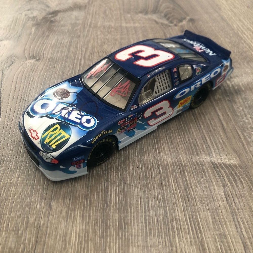 Dale Earnhardt Jr. Autographed #3 Oreo Cookies Car‎ 2002 Monte Carlo 1/24 No COA